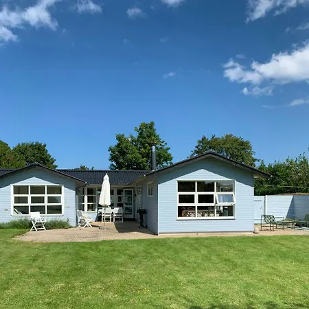 Light Blue 60's Summer House By Jorgenso Feriehus Otterup